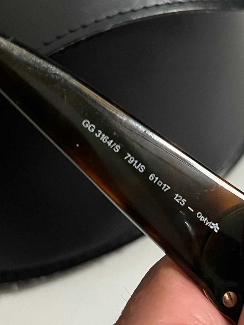 GUCCI Women's Oversized Brown Tortoiseshell Sunglasses - Picture 5 of 10